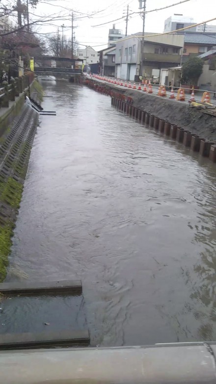 feb canal rainy winter_Moment