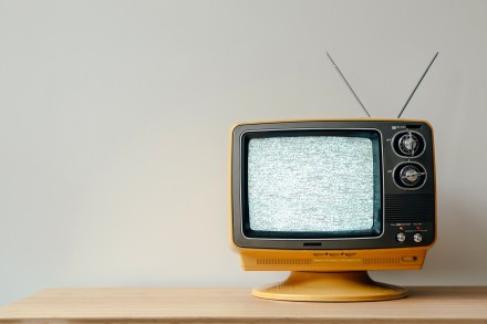 retro-tv-with-static-on-screen